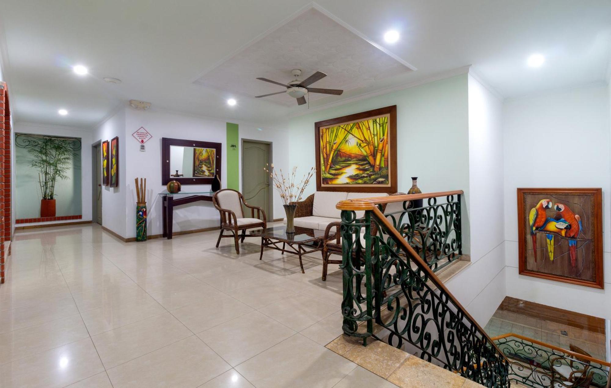 Hotel Costa Bonita Monteria Exterior photo